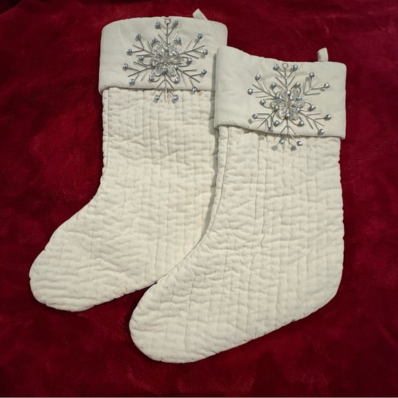 Pottery Barn Ivory Channel Quilted Lined Holiday Stockings Crystal Snowflakes x2 - Picture 12 of 16